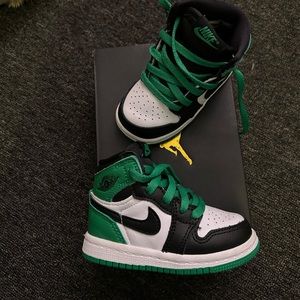 Lucky green Jordan 1